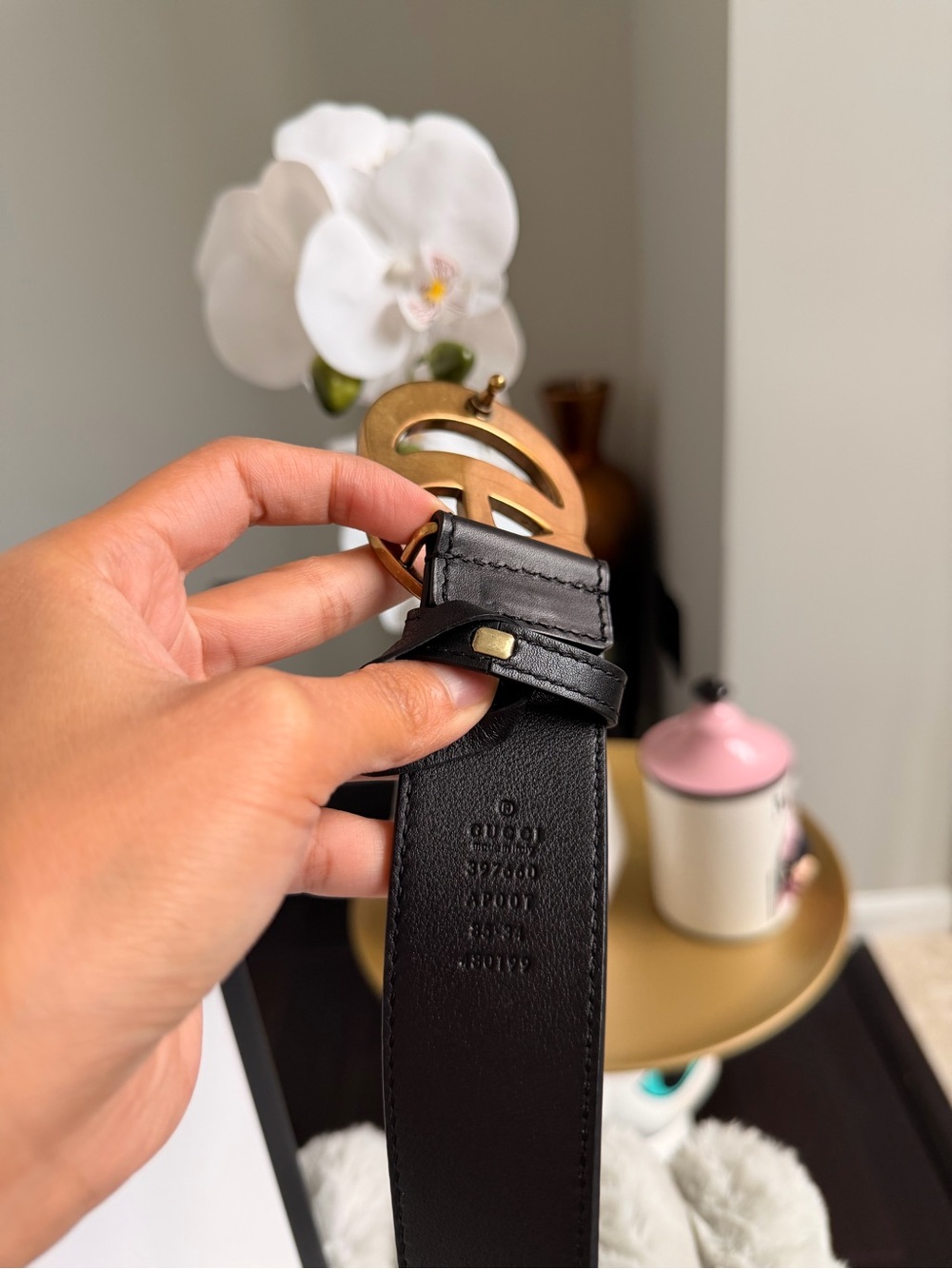 Gucci Black Leather Belt with Antique Gold Double G Buckle - Picture 3 of 9